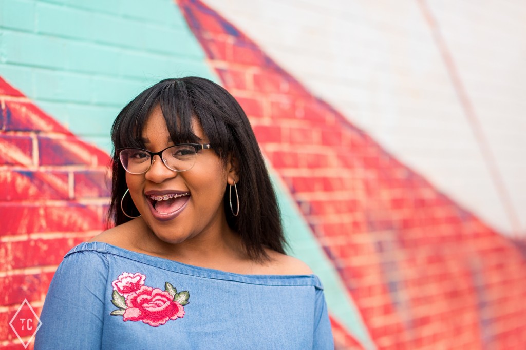 Houston Senior Pictures at Graffiti Wall 