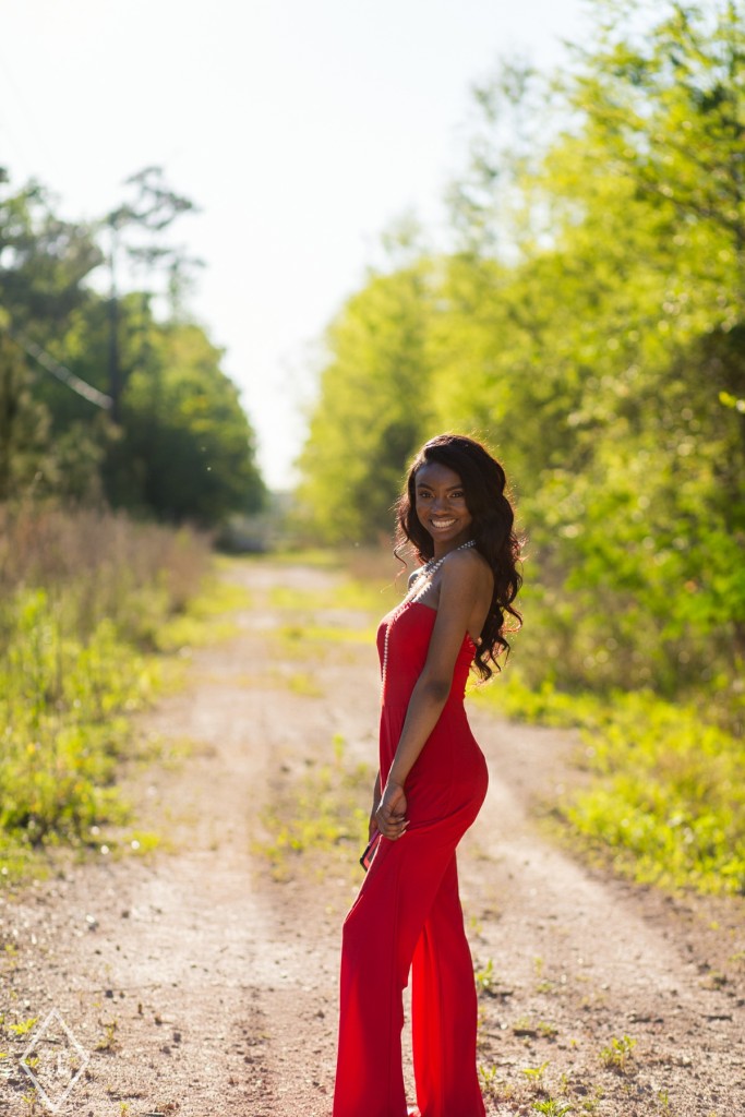 Nature Senior Pictures in Houston 
